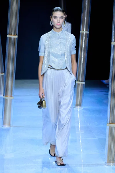 Look 44